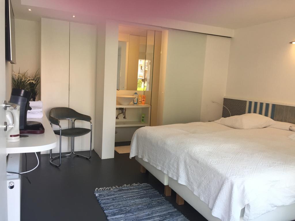 Guesthouse Poppies , Free Parking 오스텐드 외부 사진