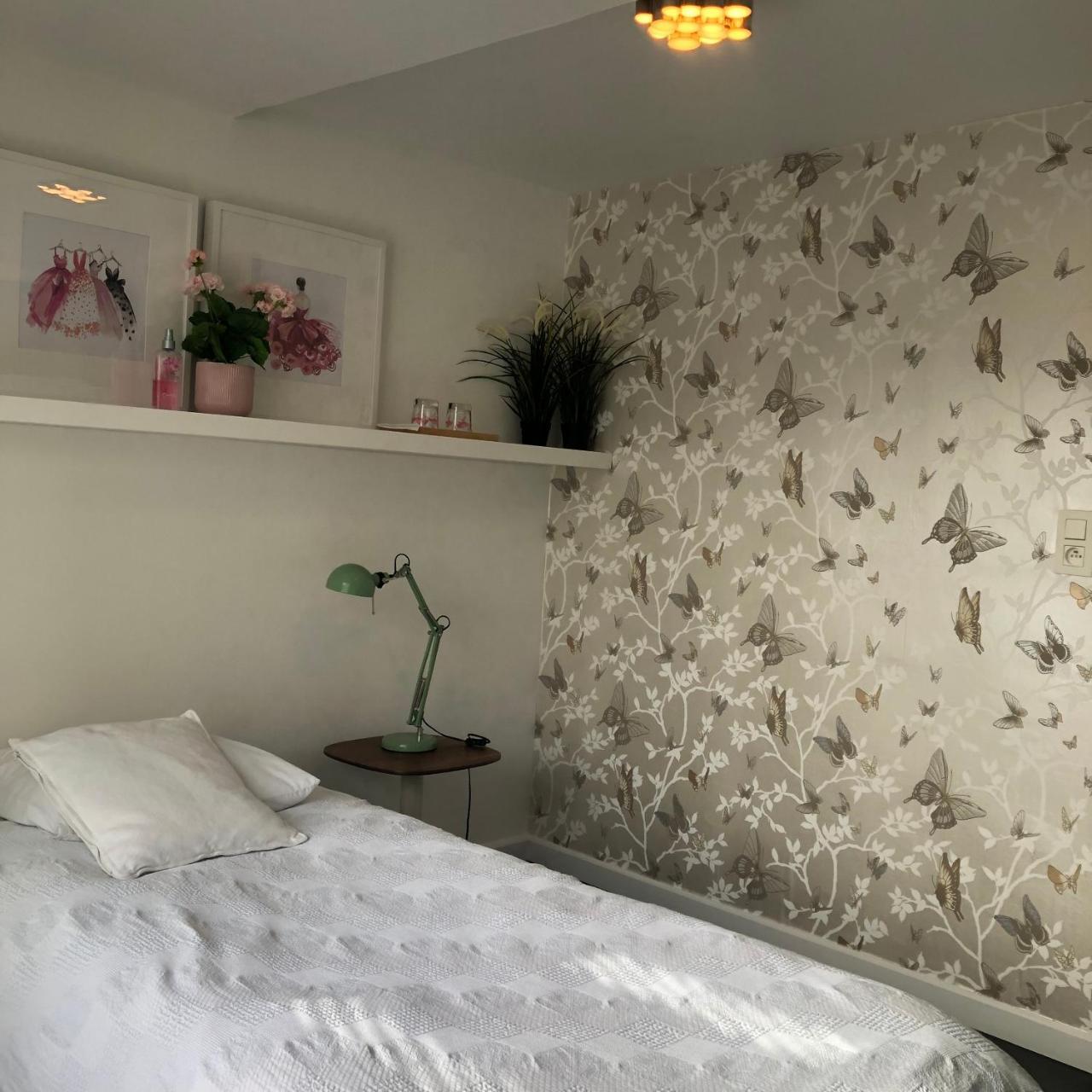 Guesthouse Poppies , Free Parking 오스텐드 외부 사진