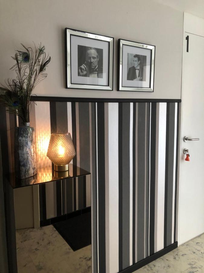 Guesthouse Poppies , Free Parking 오스텐드 외부 사진